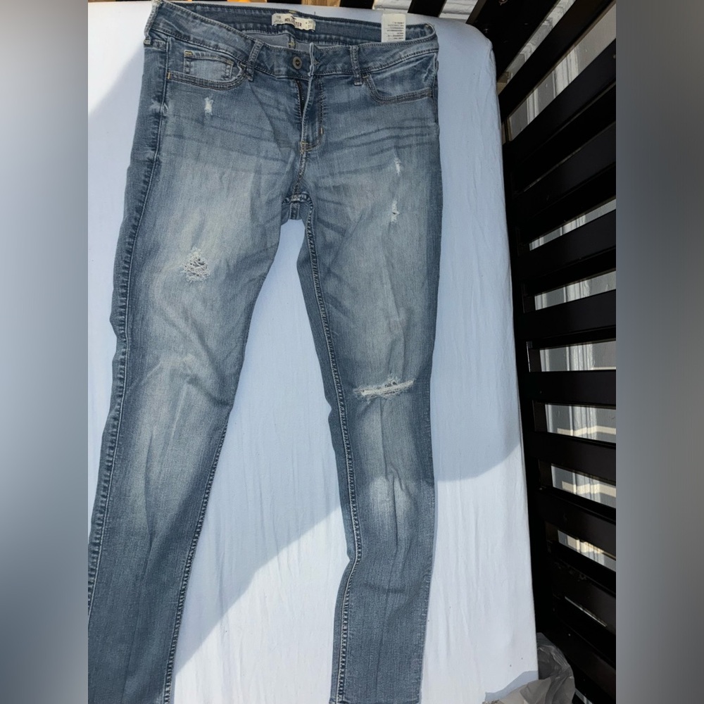 Hollister skinny jeans